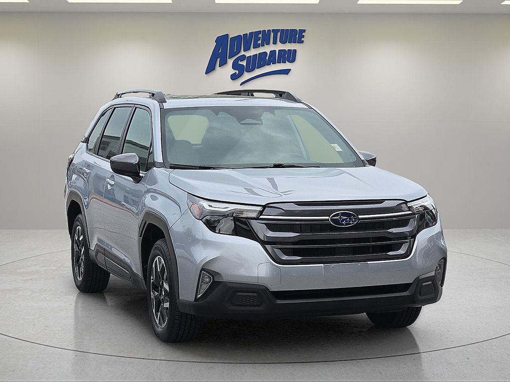 2025 Subaru Forester Premium's photo