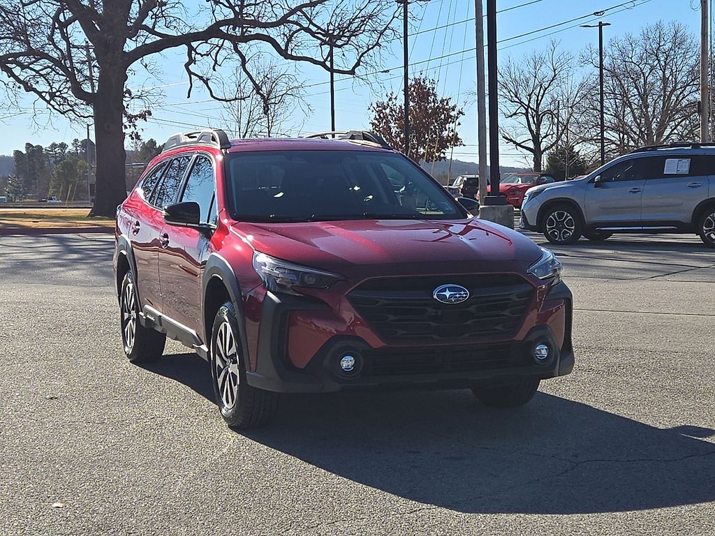 2025 Subaru Outback Premium's photo