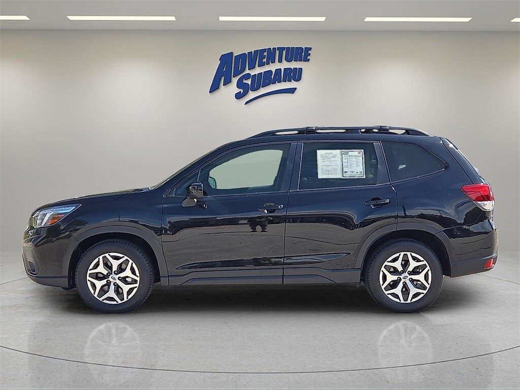 2021 Subaru Forester Premium photo 3