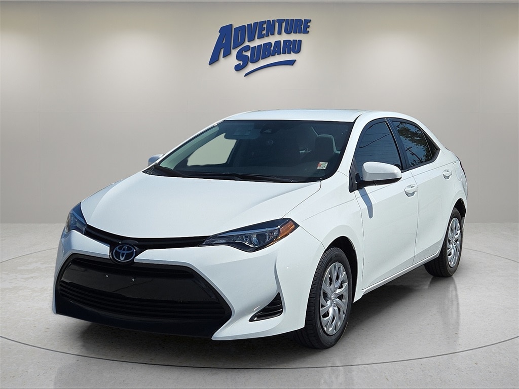 Used 2019 Toyota Corolla LE with VIN 5YFBURHE6KP881555 for sale in Fayetteville, AR