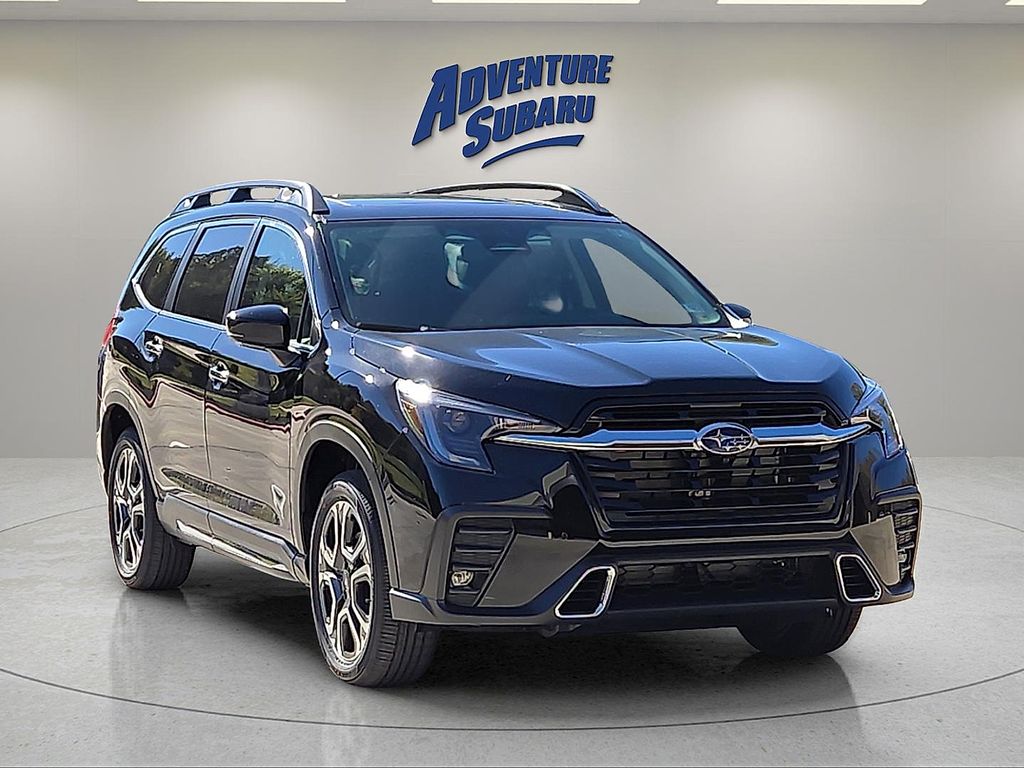 2025 Subaru Ascent Touring's photo