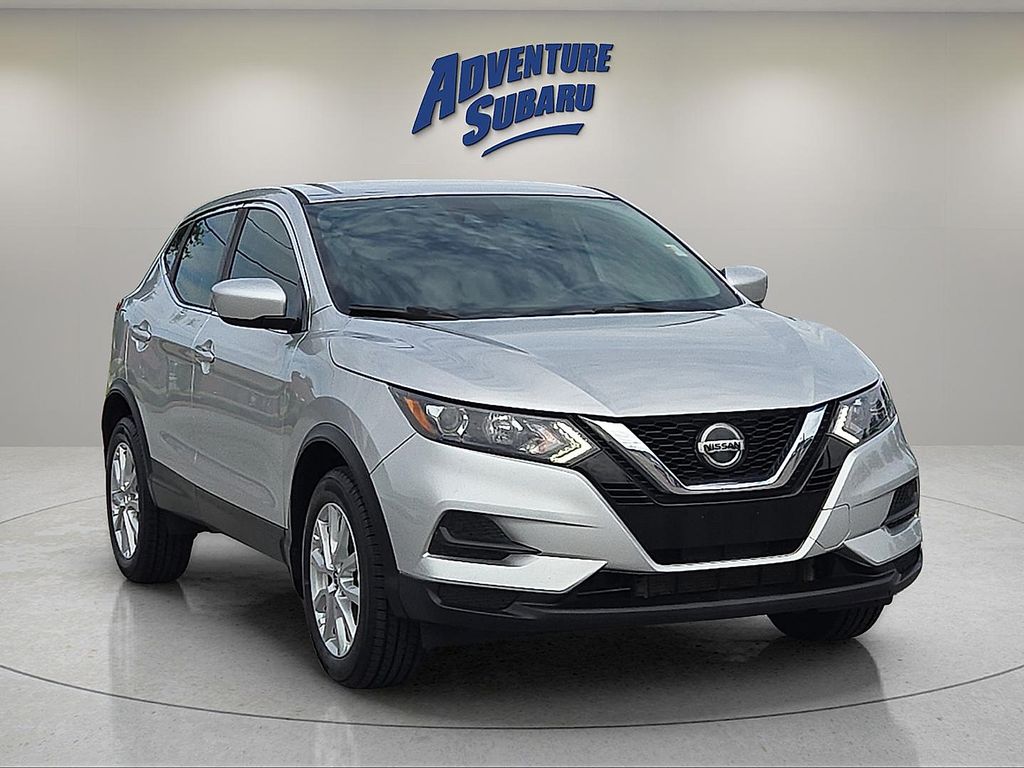 2020 Nissan Rogue Sport S FWD's photo