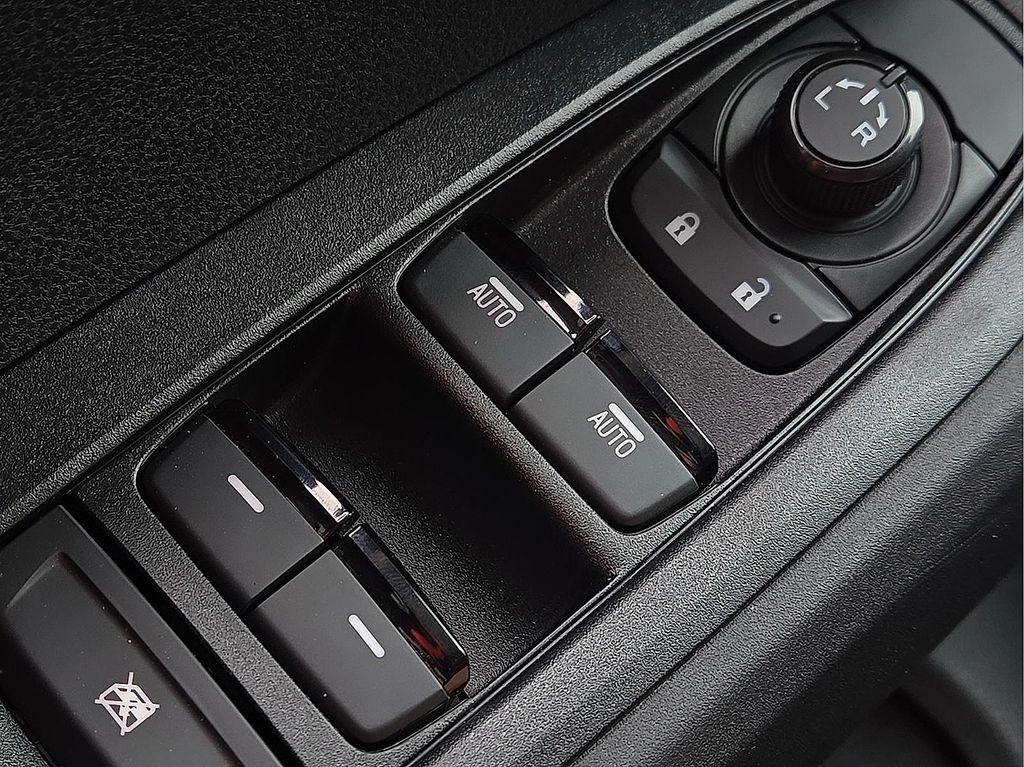 2026 Subaru Crosstrek Premium - Photo 17