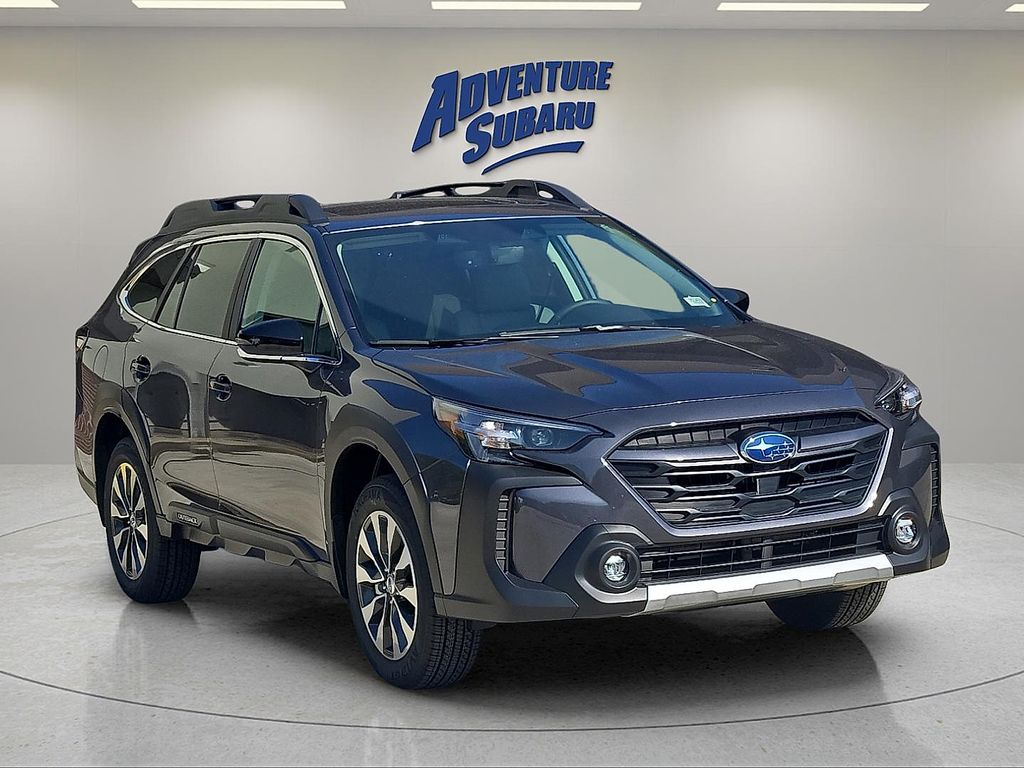 2025 Subaru Outback Limited's photo