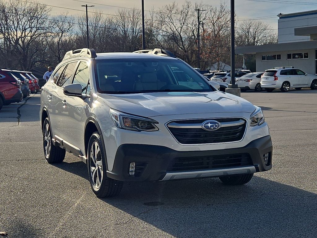 2021 Subaru Outback Limited's photo