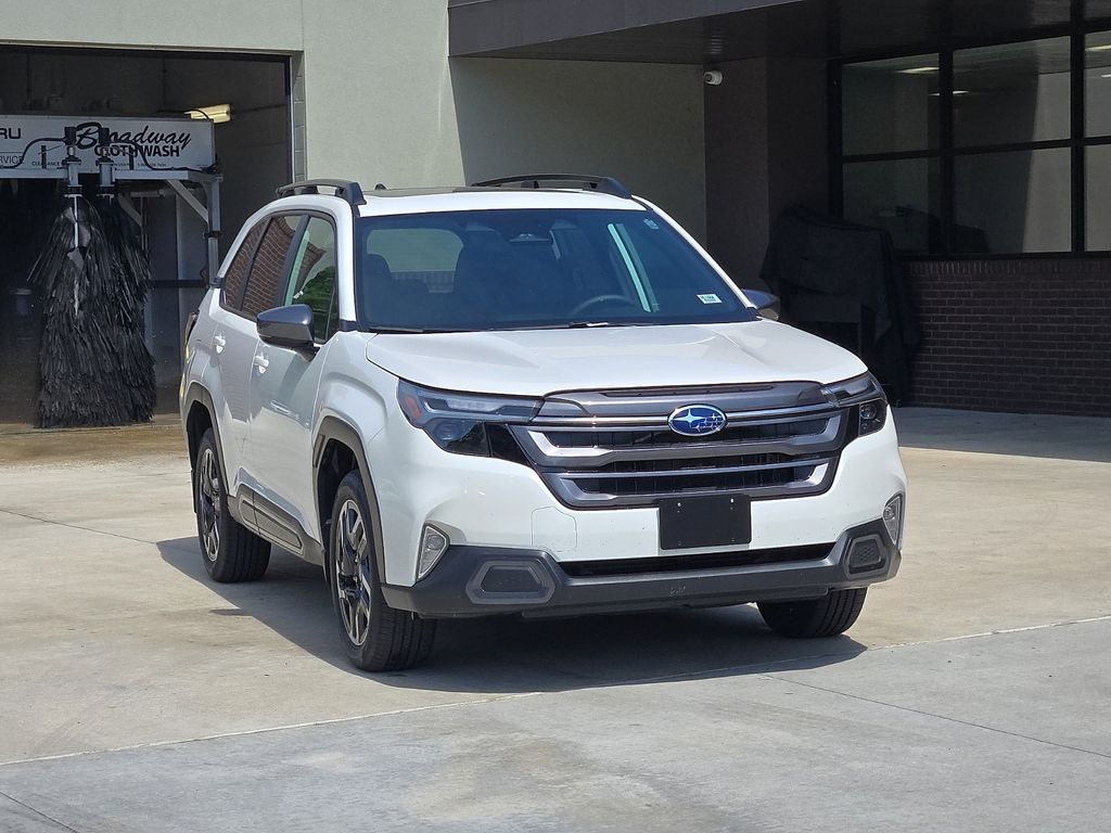 2026 Subaru Forester Limited's photo
