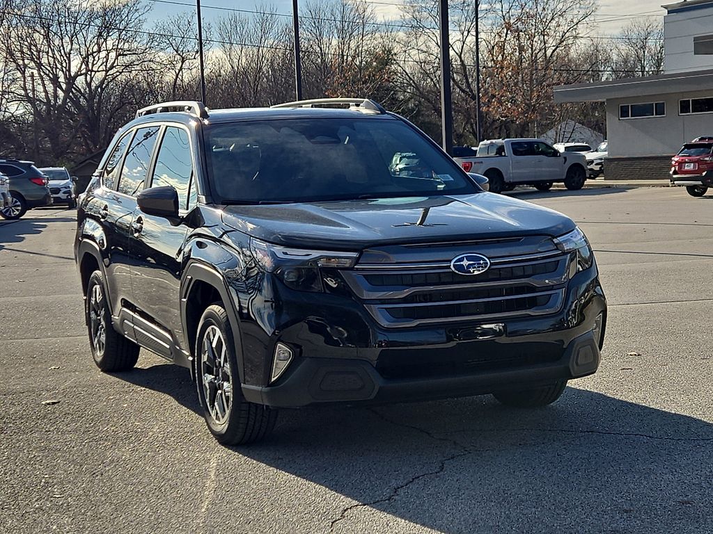 2025 Subaru Forester Premium's photo
