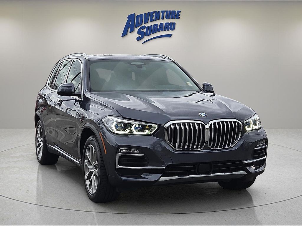 2021 BMW X5 40i's photo