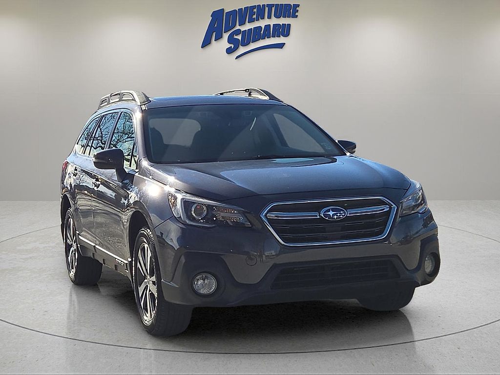 2019 Subaru Outback Limited's photo