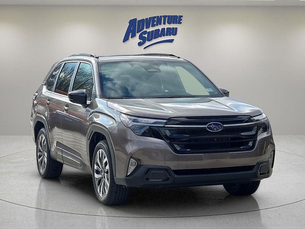 2025 Subaru Forester Touring's photo