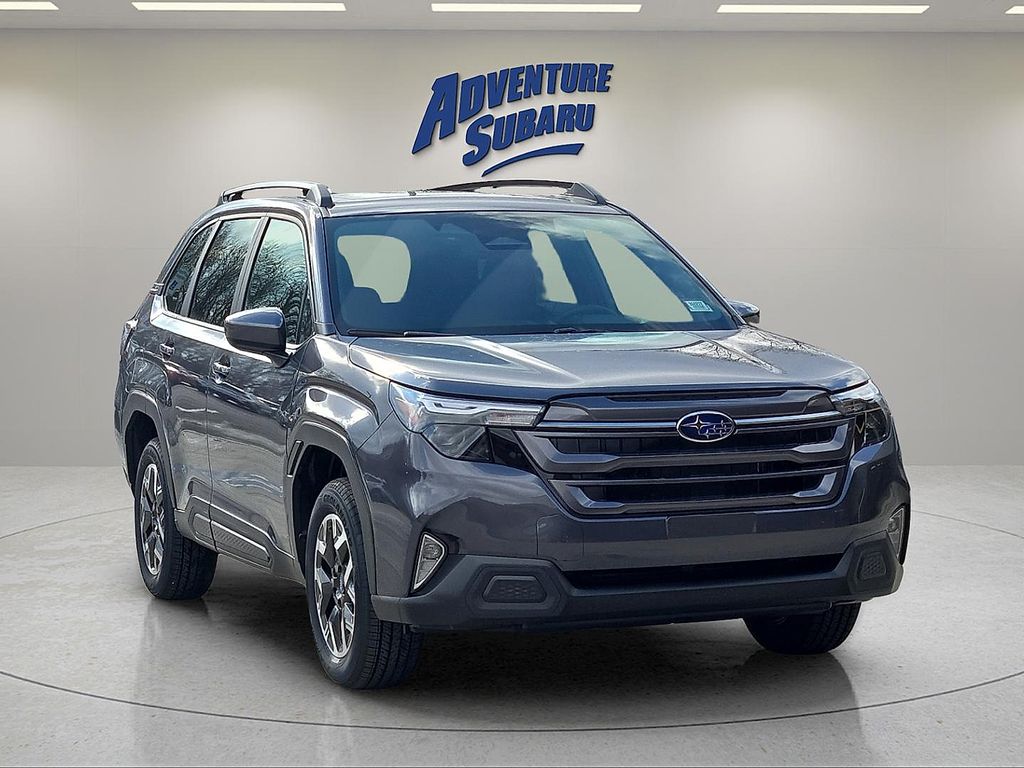 2026 Subaru Forester Premium's photo
