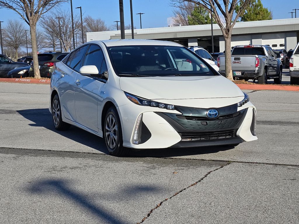 2020 Toyota Prius Prime XLE's photo