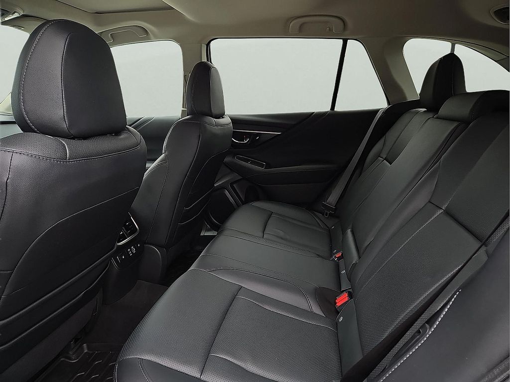2025 Subaru Outback Touring - Photo 10