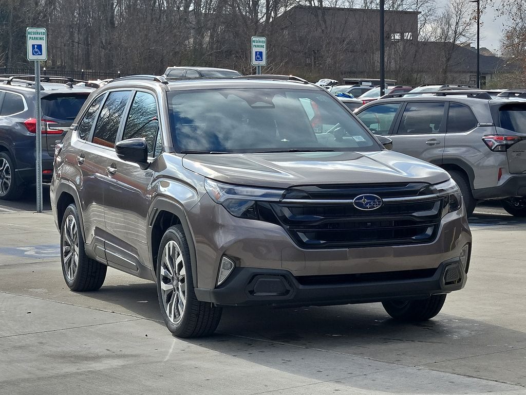 2025 Subaru Forester Touring's photo