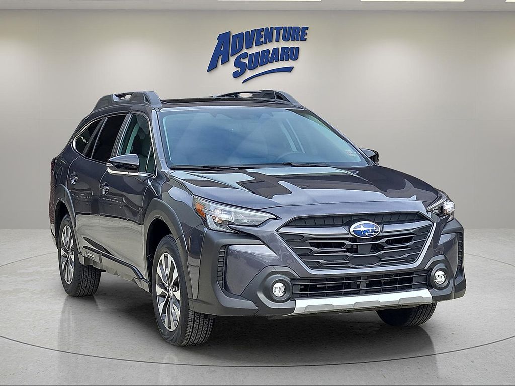 2025 Subaru Outback Limited's photo