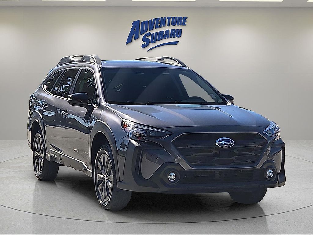 2025 Subaru Outback Onyx Edition's photo