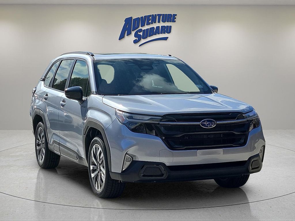 2025 Subaru Forester Touring's photo