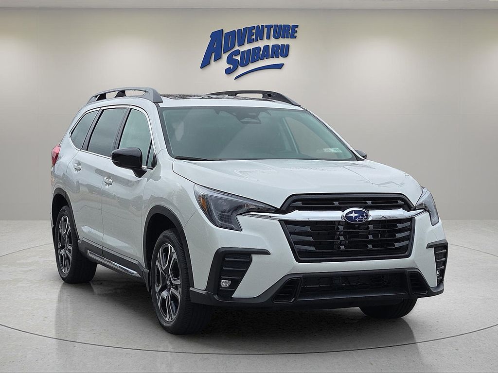 2026 Subaru Ascent Limited's photo