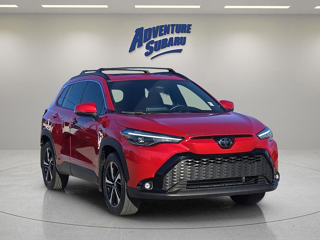 2024 Toyota Corolla Cross XSE's photo