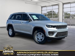 2025 Jeep Grand Cherokee Laredo Sport Utility