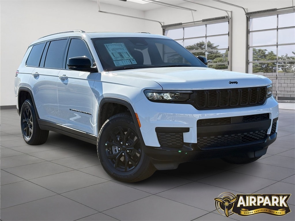 New 2025 Jeep Grand Cherokee L Laredo Sport Utility