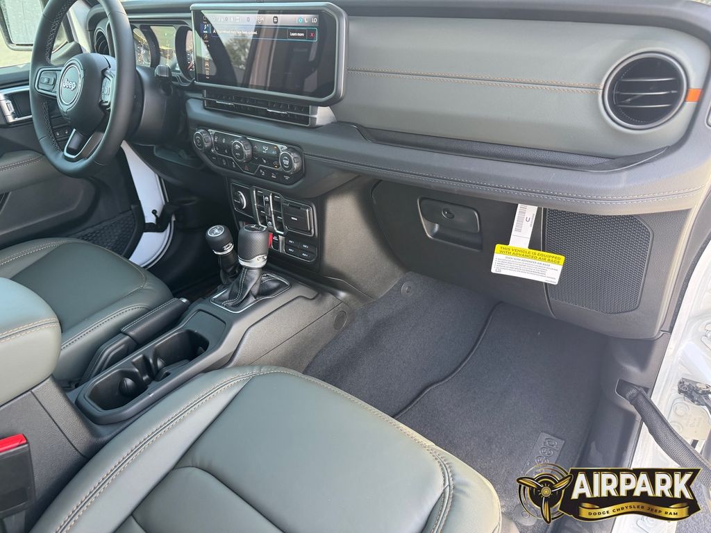 New 2026 Bright White Jeep Mojave image 11