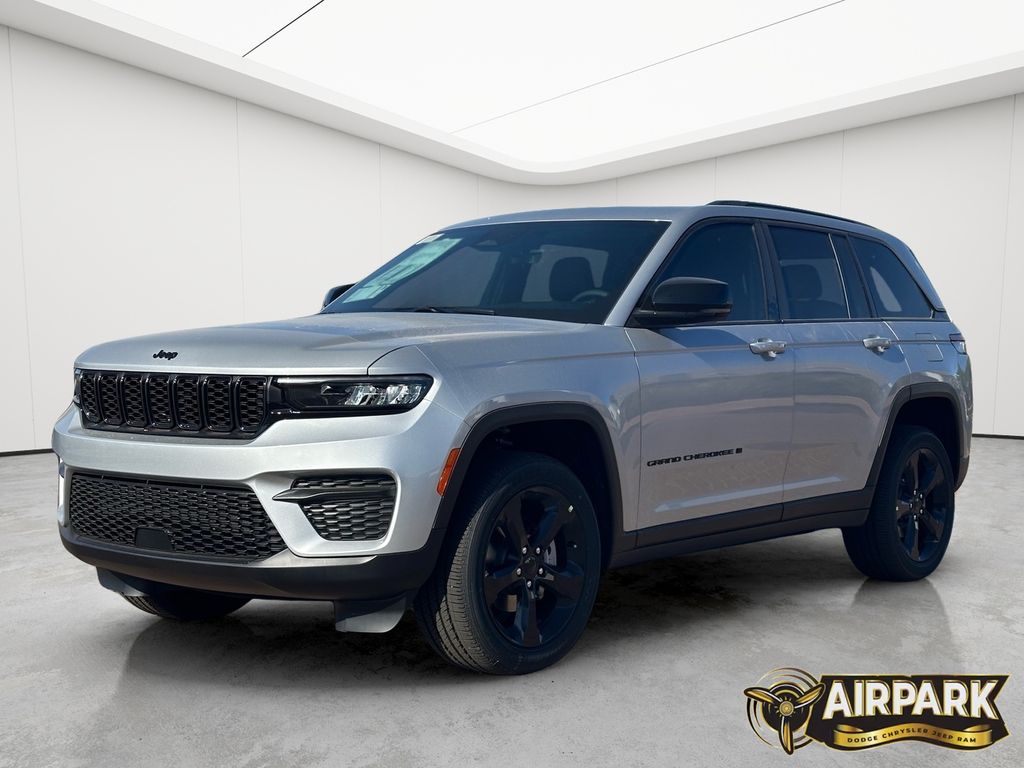 New 2025 Silver Zynith Jeep Laredo image 9