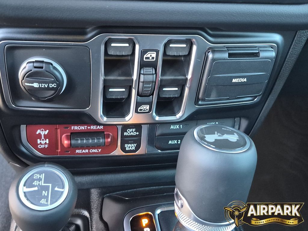 New 2026 Reign Jeep Rubicon image 28