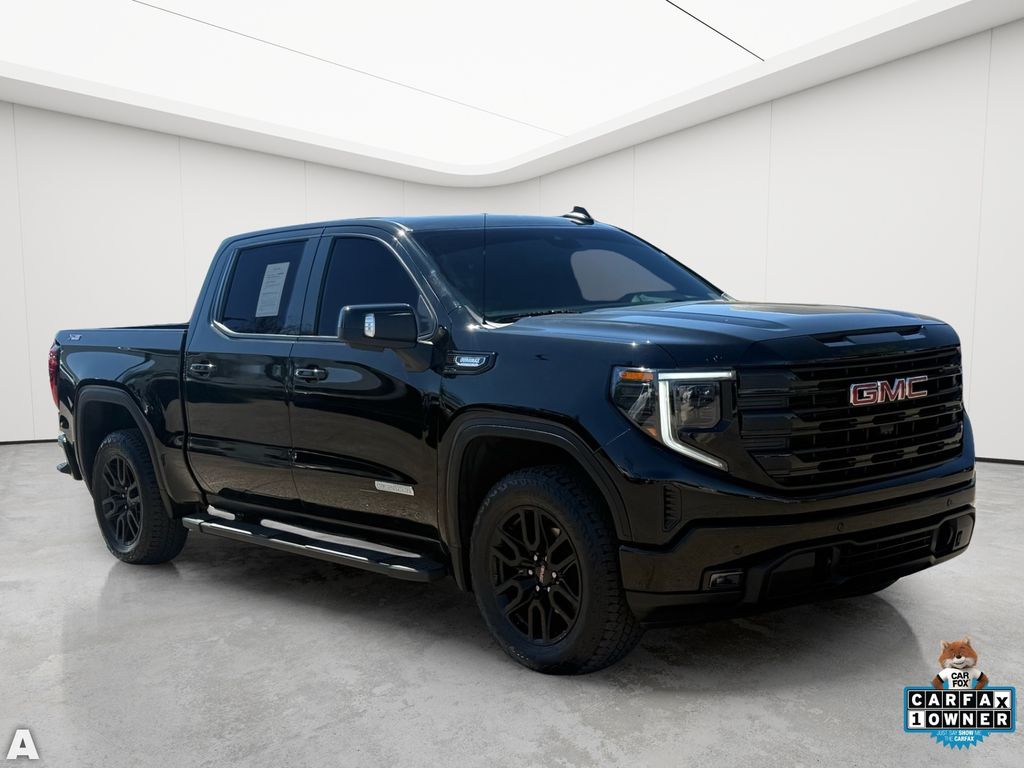 Used 2025 Onyx Black GMC Elevation image 9