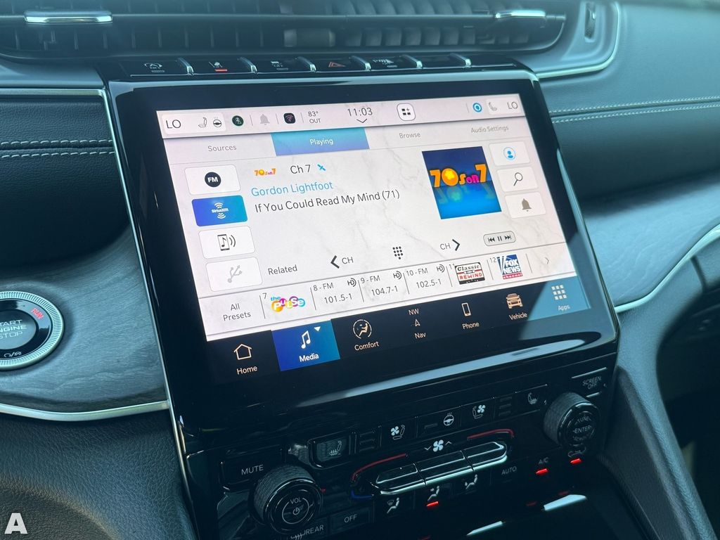 Used 2025 Silver Zynith Jeep Limited image 20