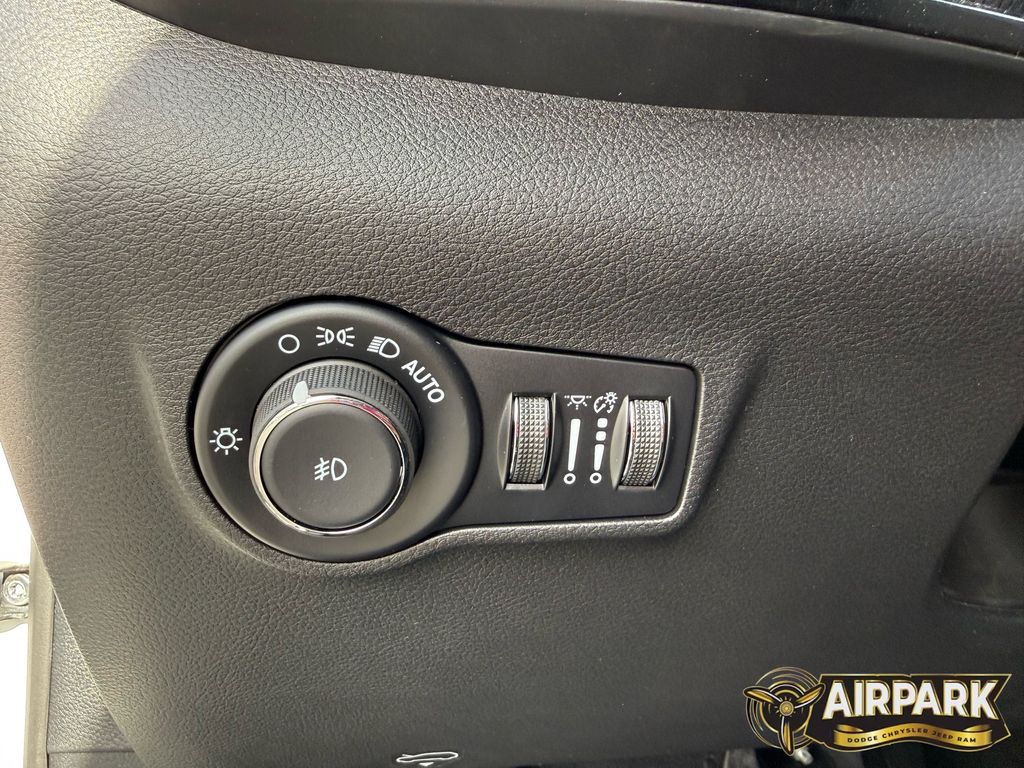 New 2026 Bright White Jeep Limited image 14