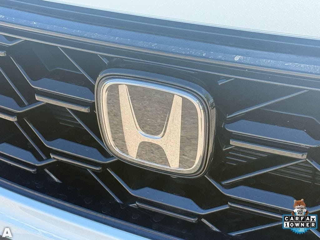 Used 2023 Platinum White Pearl Honda Sport image 32