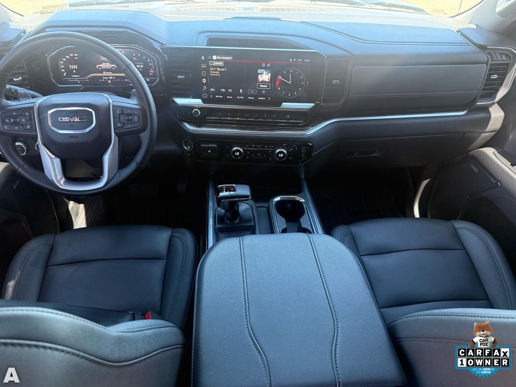 Used 2025 Onyx Black GMC Elevation image 27