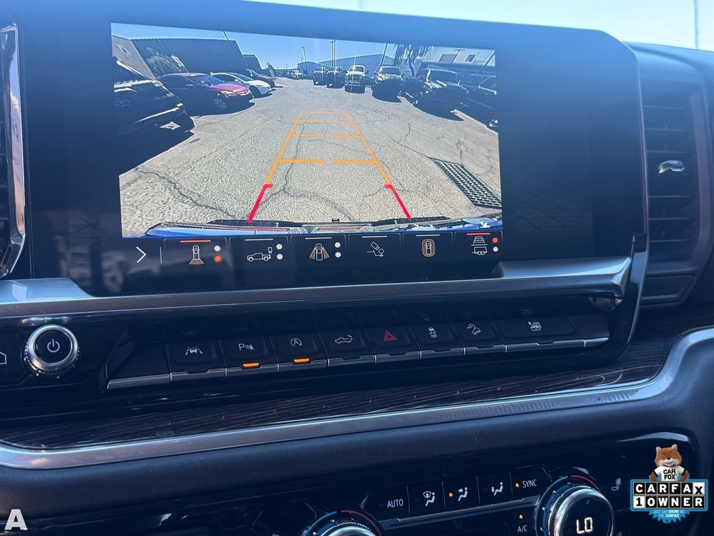 Used 2025 Onyx Black GMC Elevation image 21