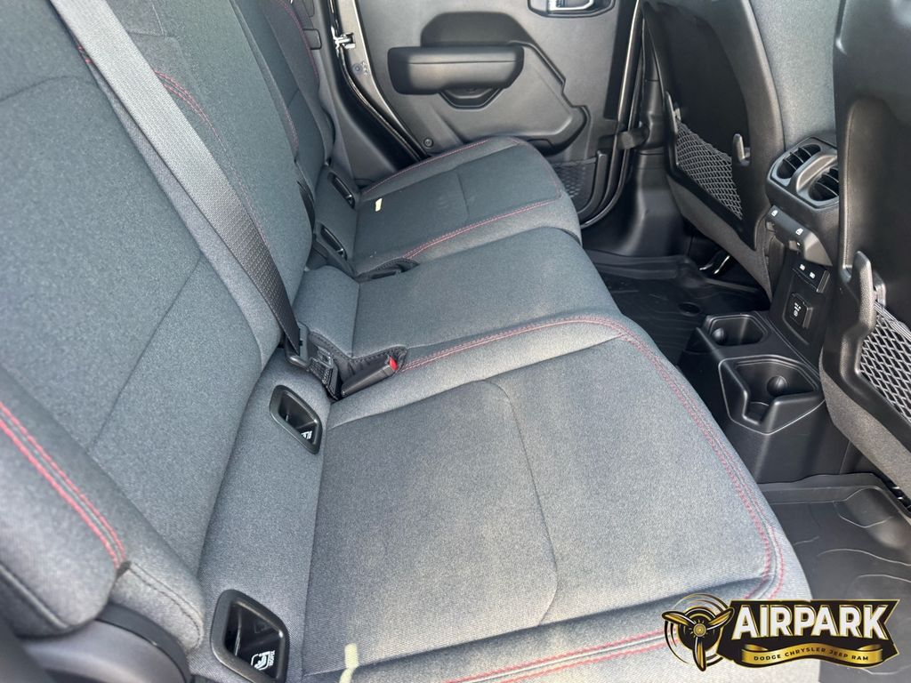 New 2025 Granite Crystal Jeep Rubicon image 12