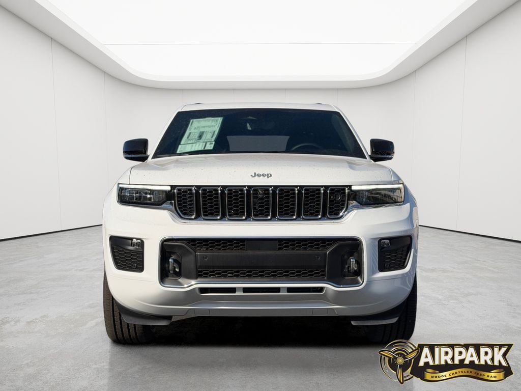 New 2025 Bright White Jeep Overland image 5