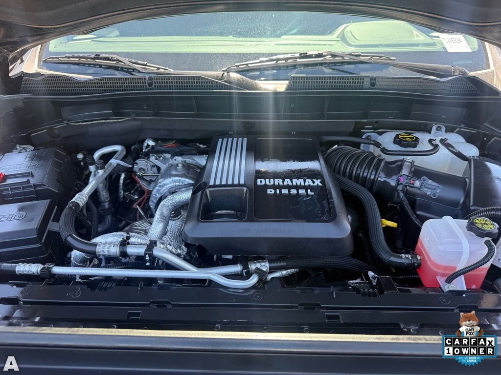 Used 2025 Onyx Black GMC Elevation image 31