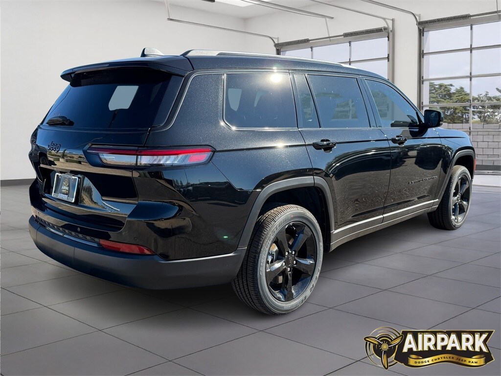New 2025 Jeep Grand Cherokee L Laredo Sport Utility