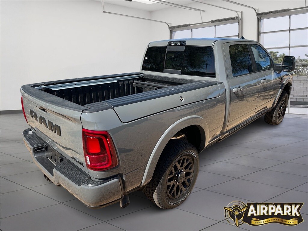 2025 Ram 3500 Limited photo 4
