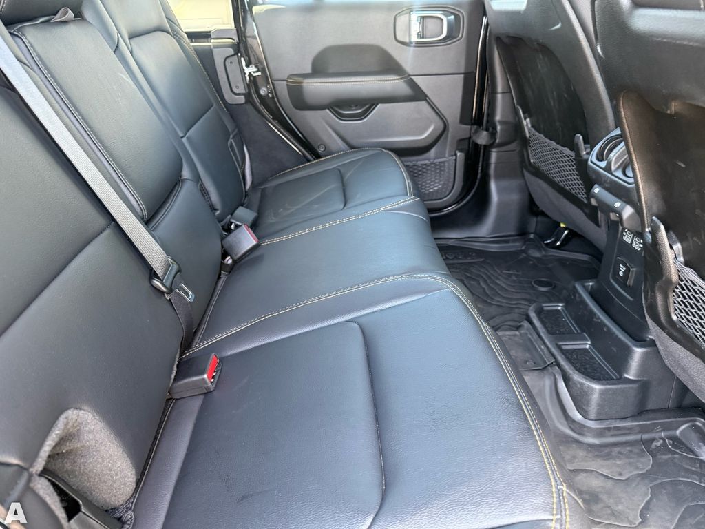 Used 2025 Black Clearcoat Jeep Sahara image 28