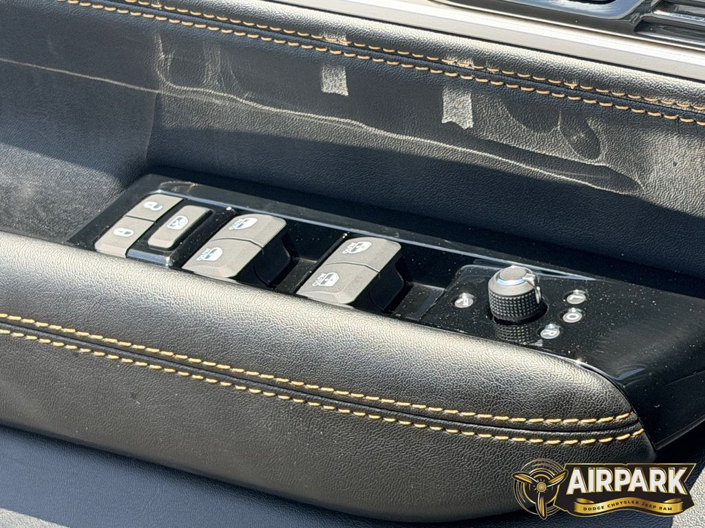 New 2026 High Gloss Black Jeep Base image 18