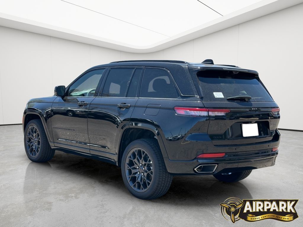 New 2025 Diamond Black Crystal Pearlcoat Jeep Summit image 7