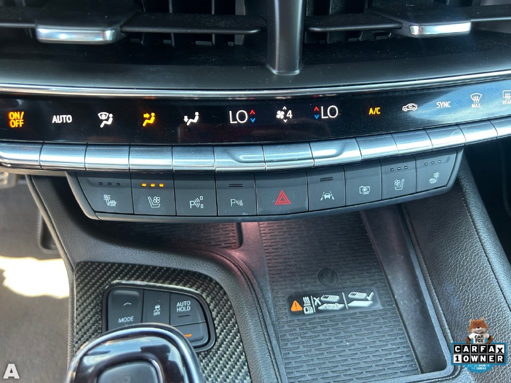 Used 2025 Coastal Blue Metallic Cadillac V-Series image 25
