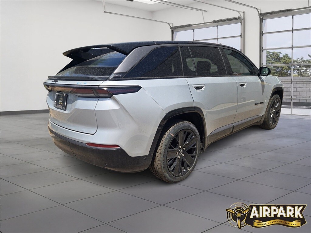 2024 Jeep Wagoneer S Launch Edition photo 4