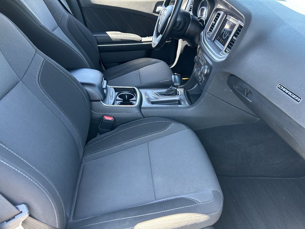 Used 2022 Triple Nickel Clearcoat Dodge SXT image 12