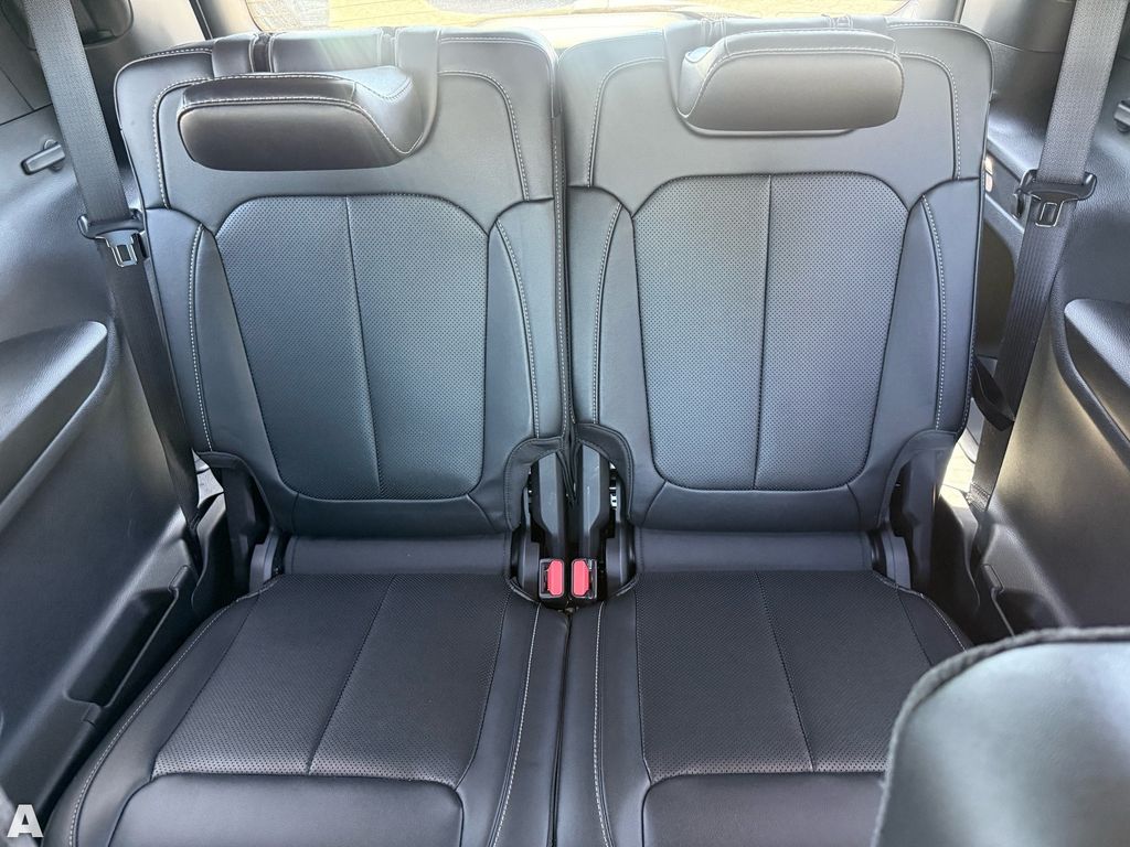 Used 2025 Silver Zynith Jeep Limited image 26