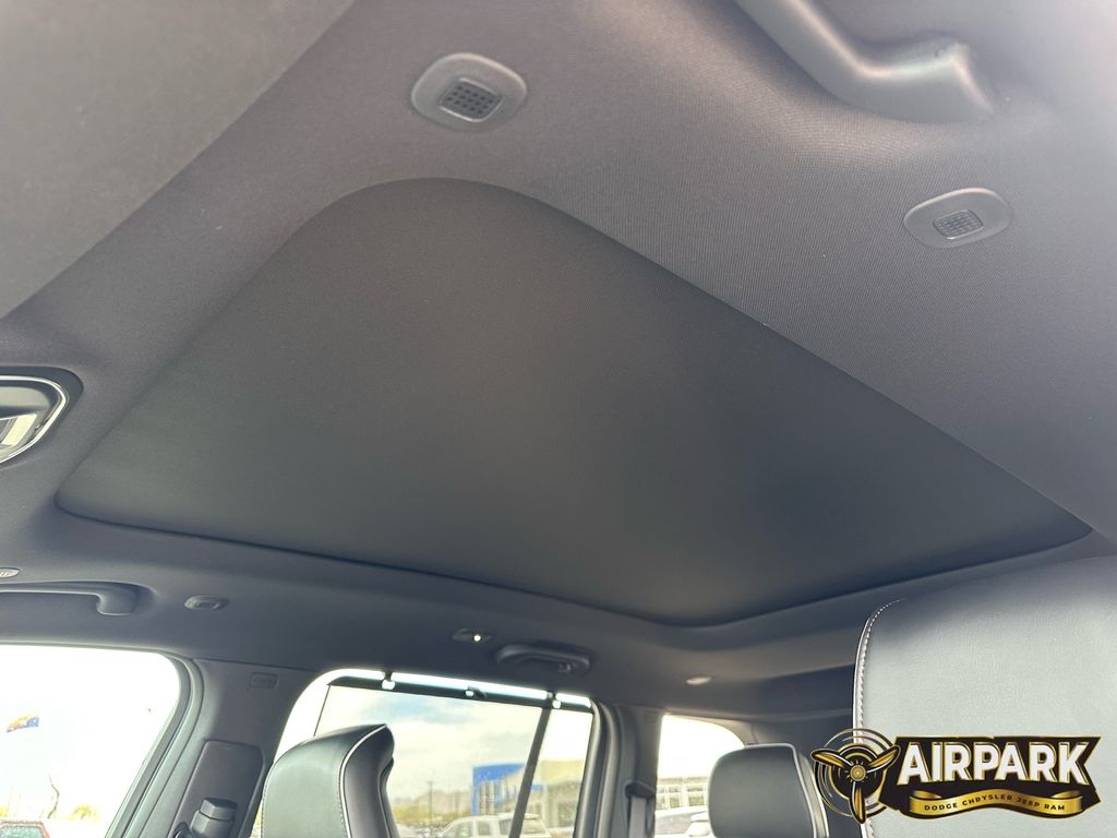 New 2025 Bright White Jeep Summit image 18