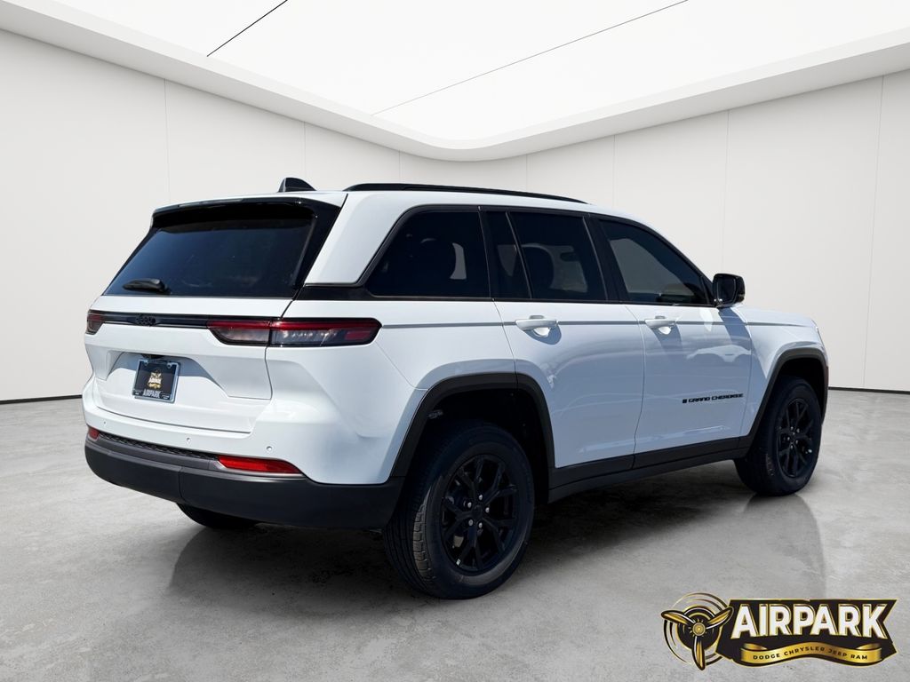 New 2026 Bright White Jeep Laredo image 4