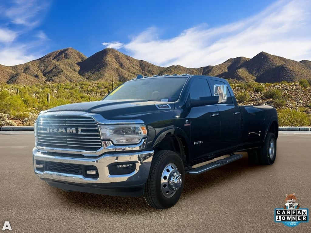 Used 2022 Diamond Black Crystal Pearlcoat Ram Laramie image 2