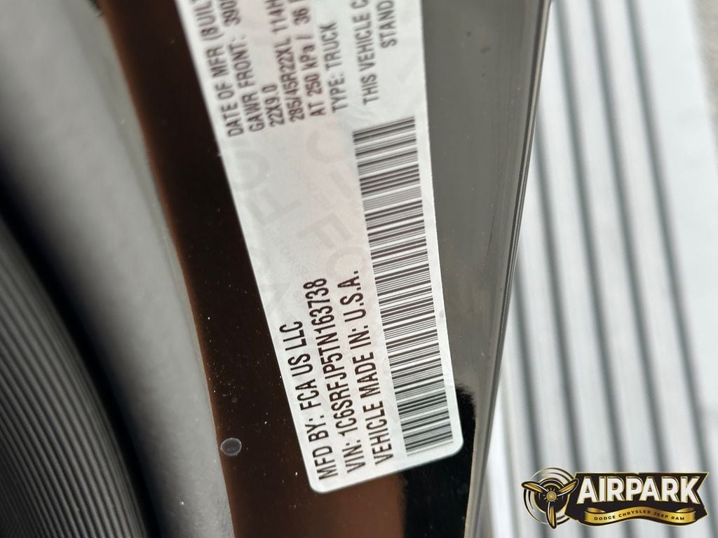 New 2026 Diamond Black Crystal Pearlcoat Ram Laramie image 22